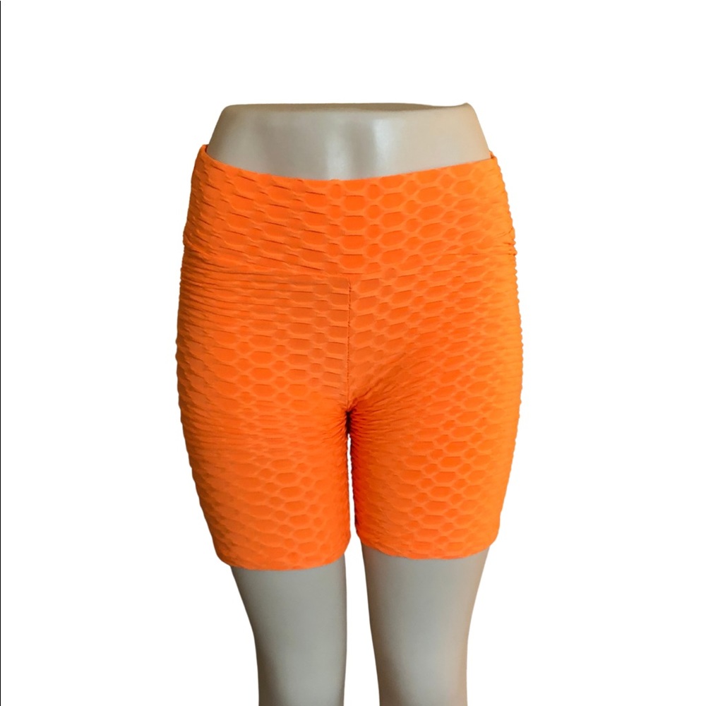 🌟 Orange Scrunchy Biker Shorts 🌟